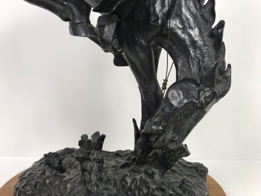 Limited Edition Frederic Remington 'The Outlaw' Bronze Museum Collection Inc 1979 C. Golding 590 Of 1,000 12W X 7D X 18H (USNE) [Photo 4]