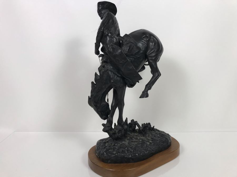 Limited Edition Frederic Remington 'The Outlaw' Bronze Museum Collection Inc 1979 C. Golding 590 Of 1,000 12W X 7D X 18H (USNE) [Photo 18]