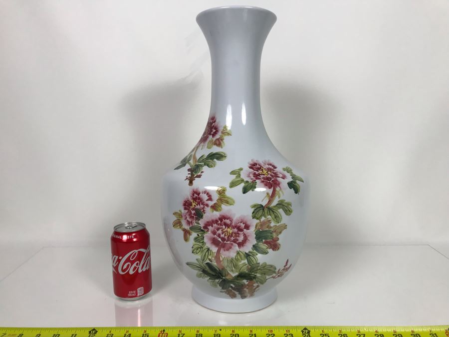 Large Chinese Hand Painted Floral Flowers White Porcelain Vase Marked Taiwan ROC 19H X 10W (USNE) [Photo 1]