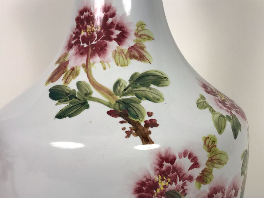 Large Chinese Hand Painted Floral Flowers White Porcelain Vase Marked Taiwan ROC 19H X 10W (USNE) [Photo 9]