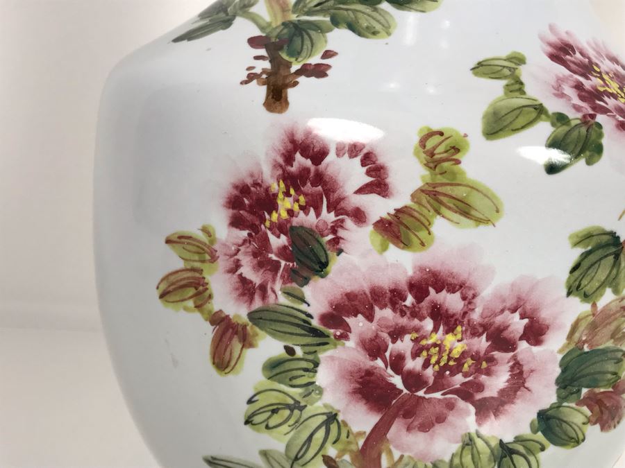 Large Chinese Hand Painted Floral Flowers White Porcelain Vase Marked Taiwan ROC 19H X 10W (USNE) [Photo 7]