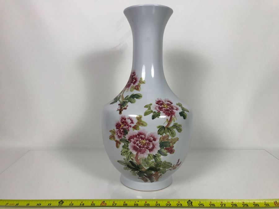 Large Chinese Hand Painted Floral Flowers White Porcelain Vase Marked Taiwan ROC 19H X 10W (USNE) [Photo 3]