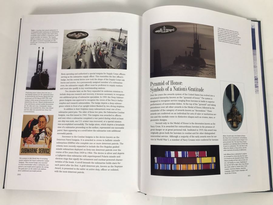 Large Coffee Table Book: United States Submarines By Naval Submarine League With Metal Plaque On Front Cover 10.5 X 14.5 (USNE) [Photo 16]