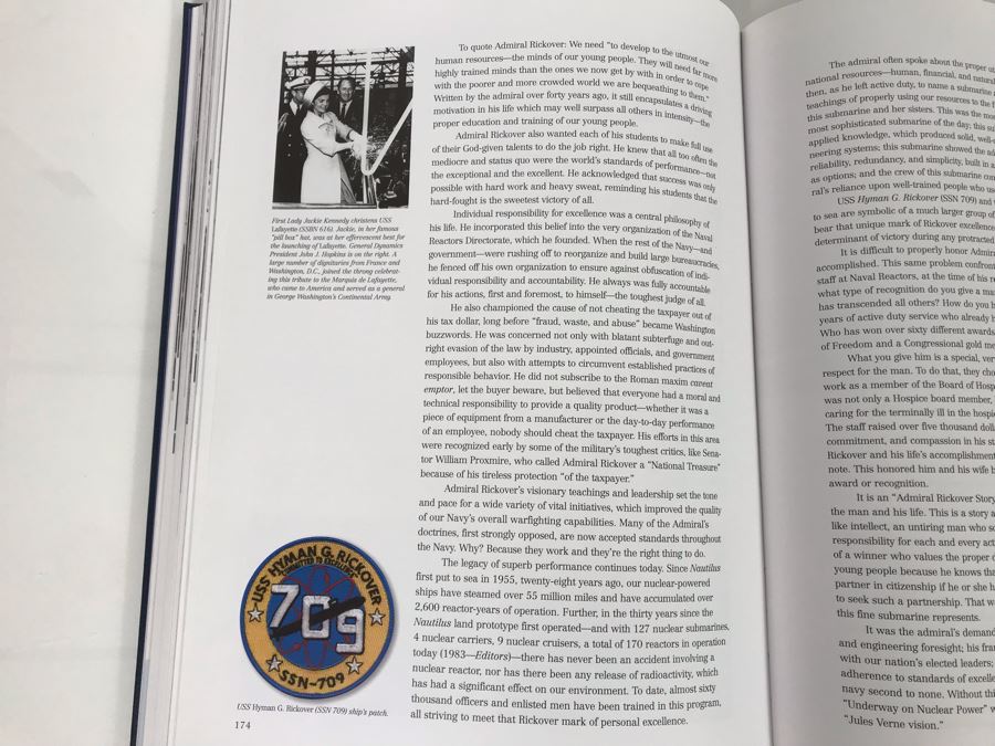 Large Coffee Table Book: United States Submarines By Naval Submarine League With Metal Plaque On Front Cover 10.5 X 14.5 (USNE) [Photo 14]