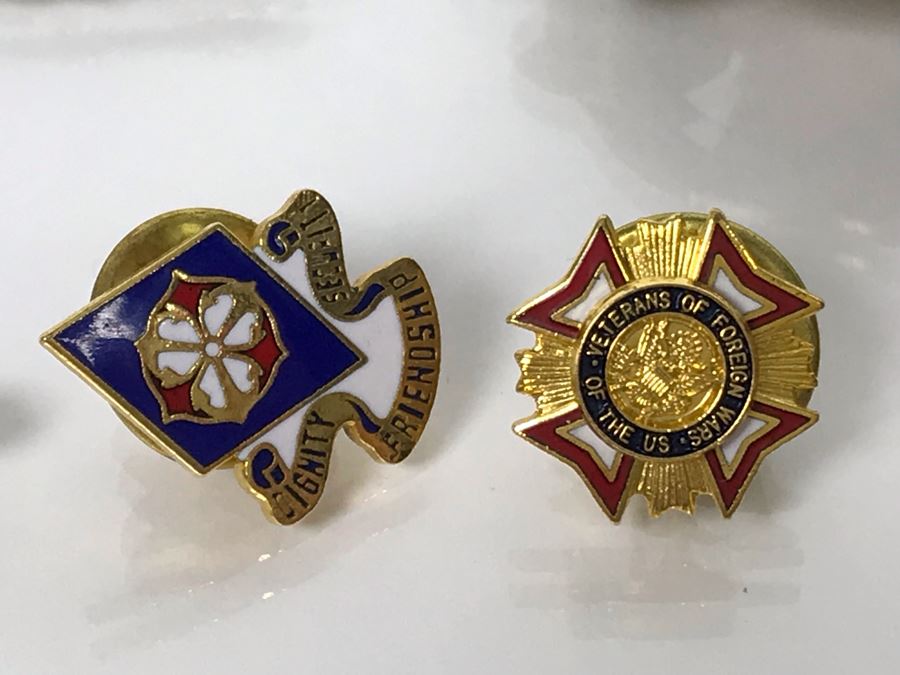 USN Captain Joseph J. Meyer Jr. United States Navy Submarine Pins [Photo 6]