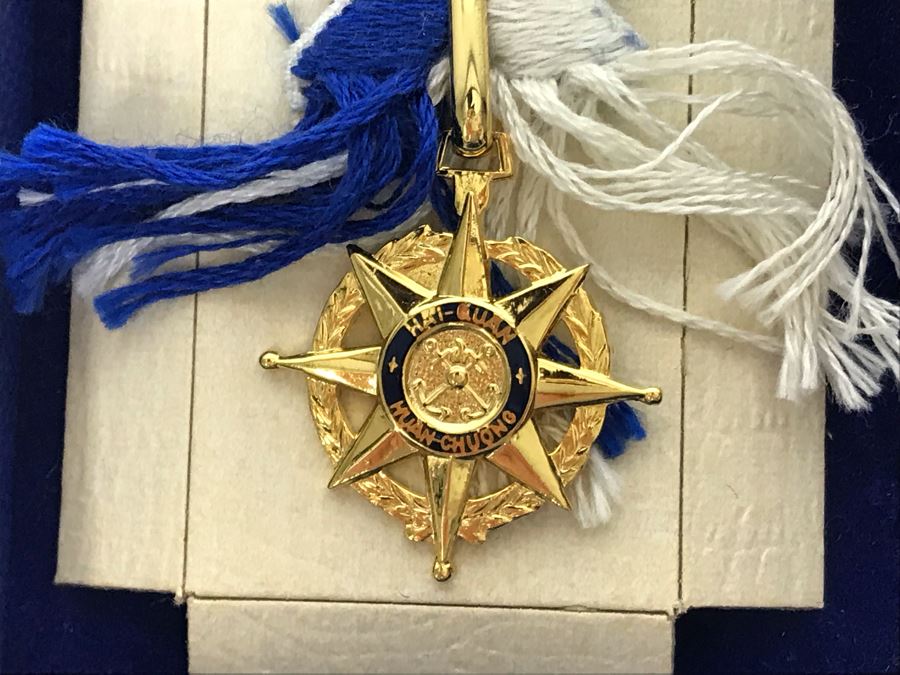 USN Captain Joseph J. Meyer Jr. United States Navy Submarine Vietnam Asiatic - Pacific Theatre Campaign Medals [Photo 8]