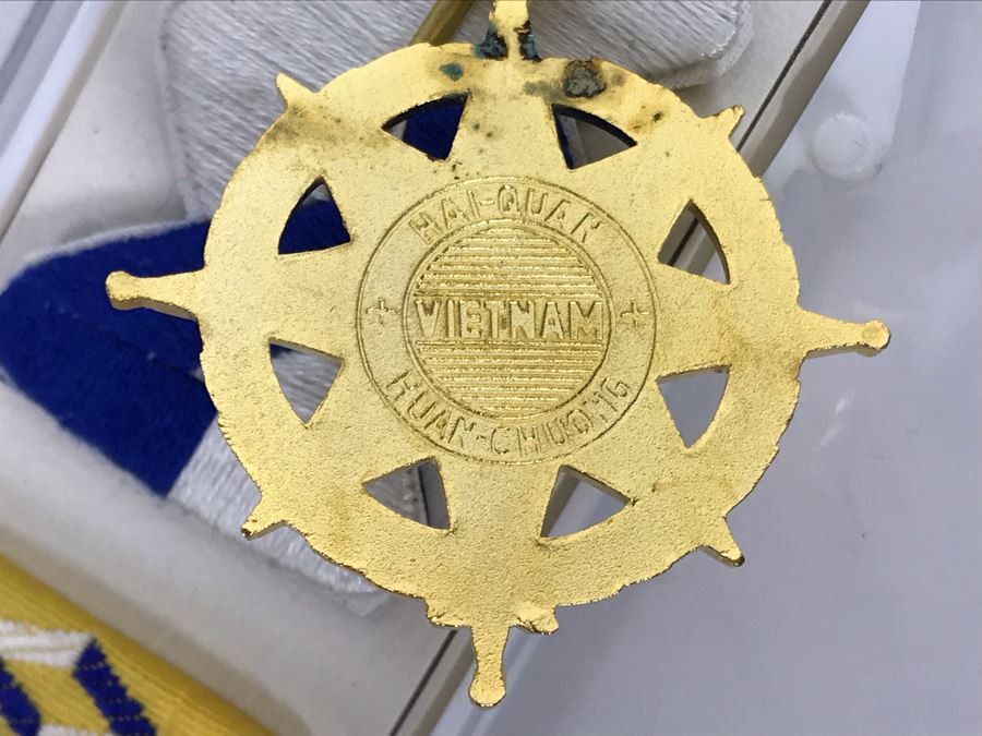 USN Captain Joseph J. Meyer Jr. United States Navy Submarine Vietnam Asiatic - Pacific Theatre Campaign Medals [Photo 5]