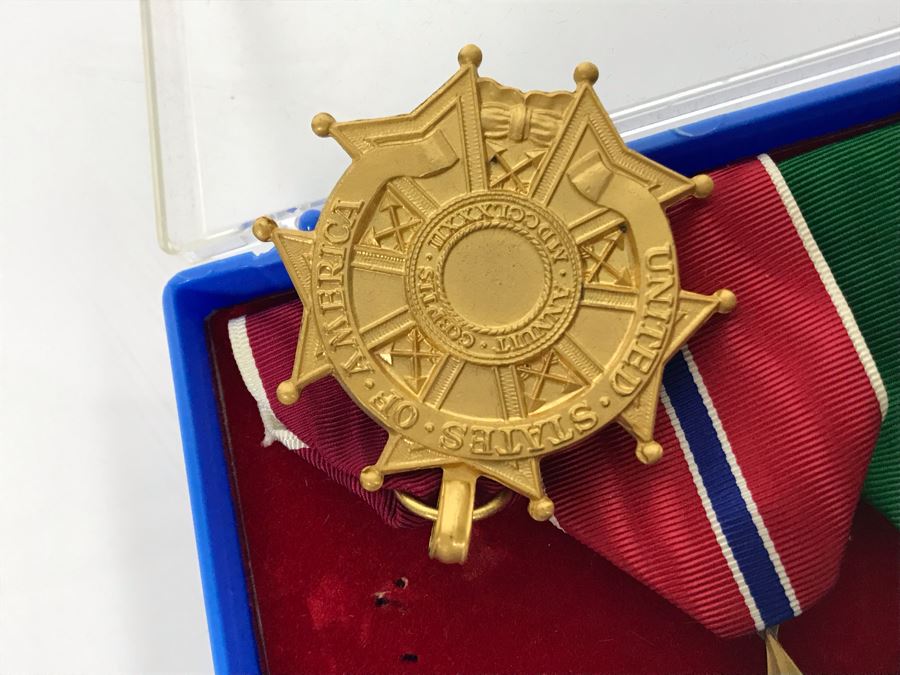 USN Captain Joseph J. Meyer Jr. United States Navy Submarine Medals [Photo 8]