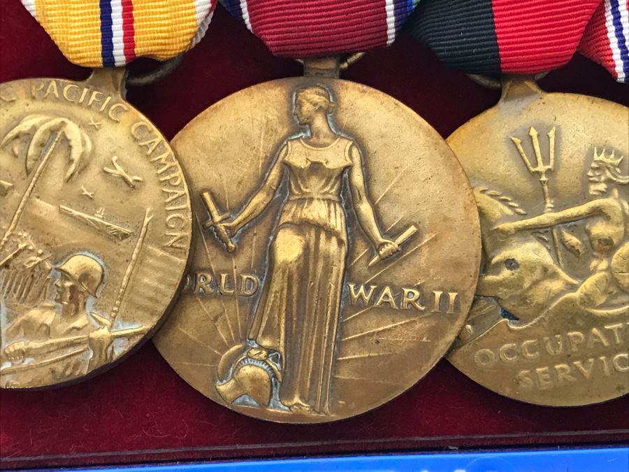 USN Captain Joseph J. Meyer Jr. United States Navy Submarine Medals [Photo 5]