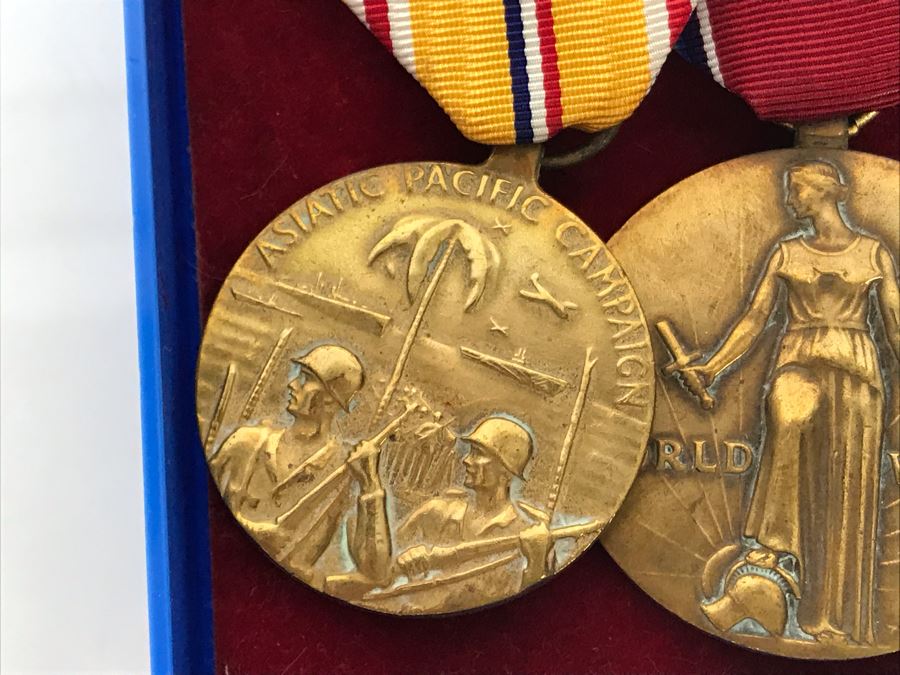 USN Captain Joseph J. Meyer Jr. United States Navy Submarine Medals [Photo 3]