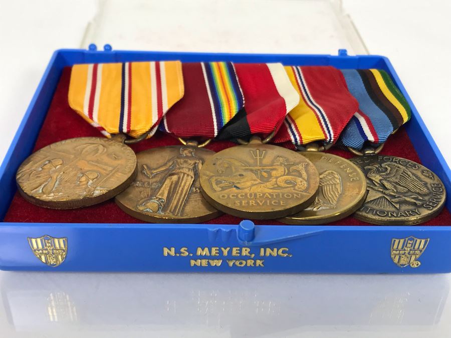 USN Captain Joseph J. Meyer Jr. United States Navy Submarine Medals [Photo 9]