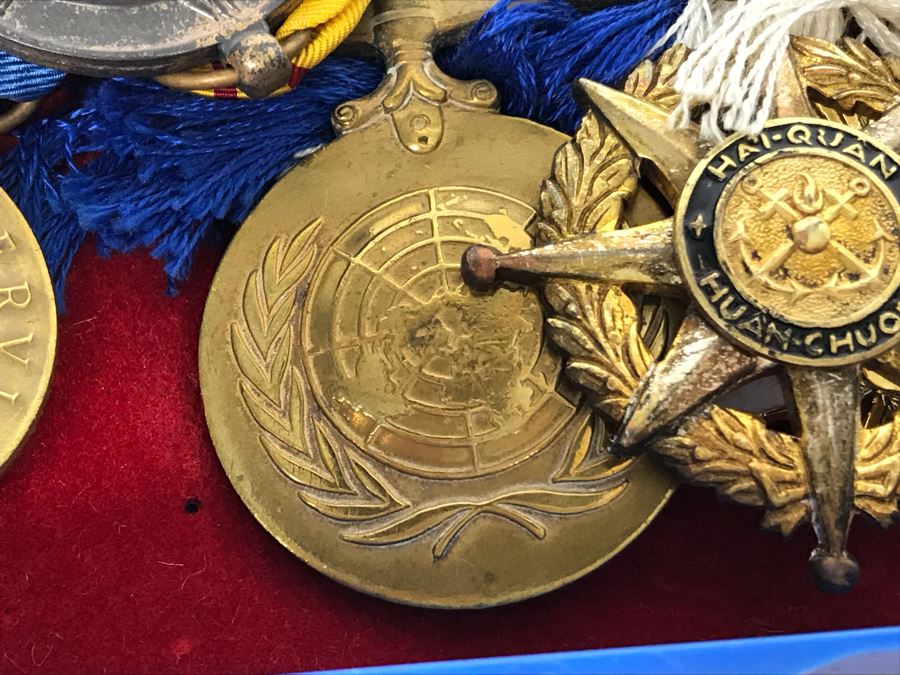 USN Captain Joseph J. Meyer Jr. United States Navy Submarine Medals [Photo 5]