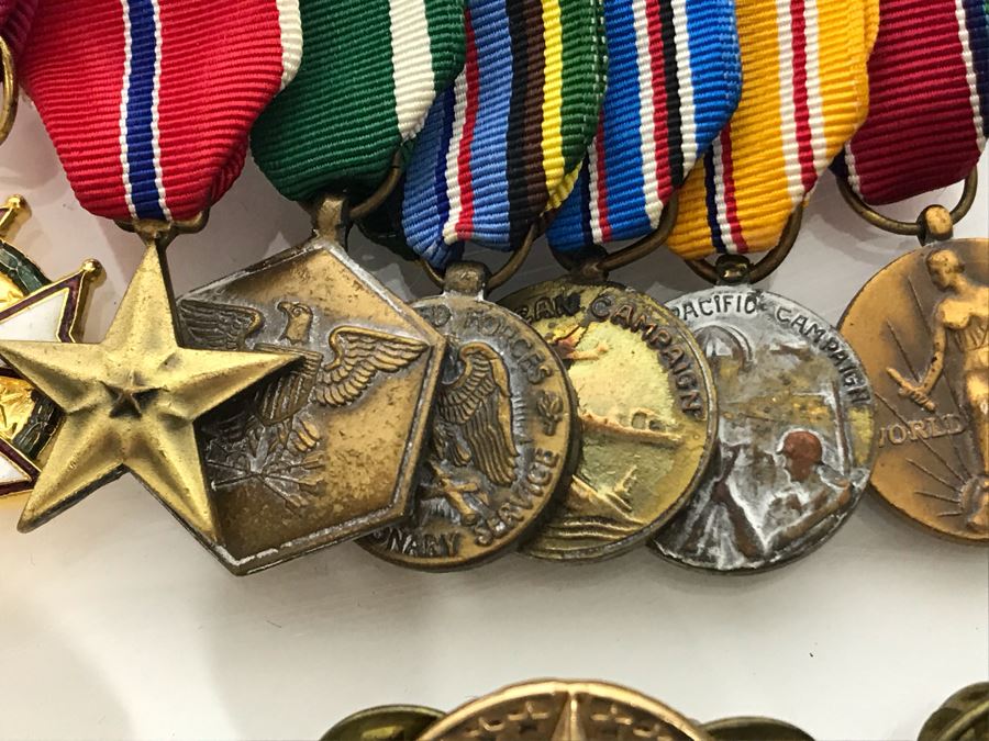 USN Captain Joseph J. Meyer Jr. United States Navy Submarine Medals And Pins [Photo 7]