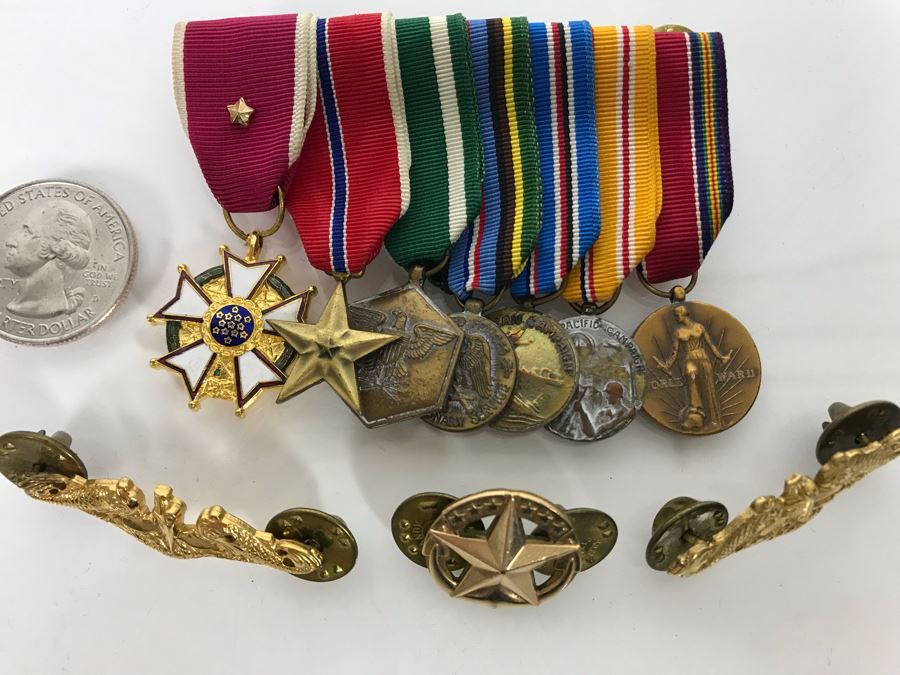 USN Captain Joseph J. Meyer Jr. United States Navy Submarine Medals And Pins [Photo 9]