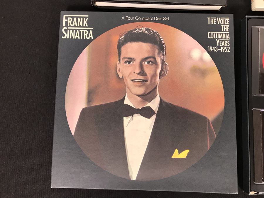 Pair Of Frank Sinatra Coffee Table Books And Frank Sinatra Four Compact Disc Box Set [Photo 3]