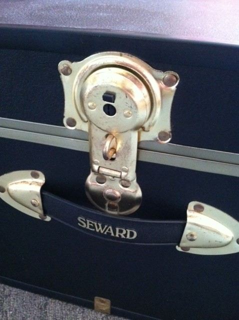 Purse Lot Includes Black Trunk [Photo 3]