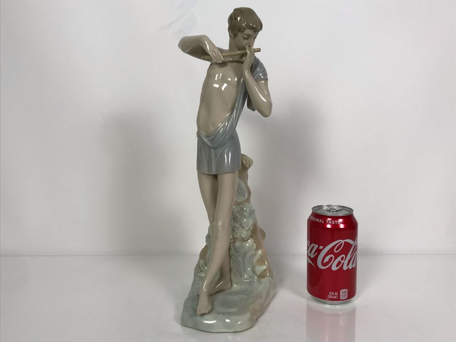 NAO Tall Porcelain Figurine Of Man / Boy Playing Flute Made In Spain 15'H [Photo 2]