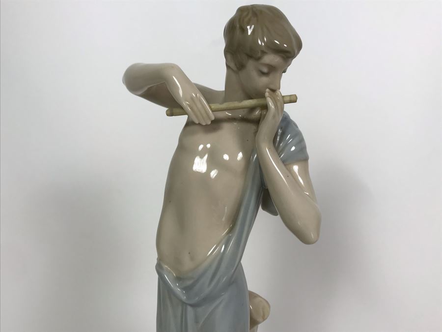 NAO Tall Porcelain Figurine Of Man / Boy Playing Flute Made In Spain 15'H [Photo 6]
