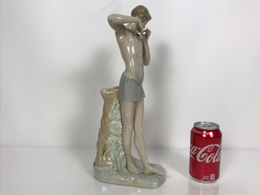 NAO Tall Porcelain Figurine Of Man / Boy Playing Flute Made In Spain 15'H [Photo 5]