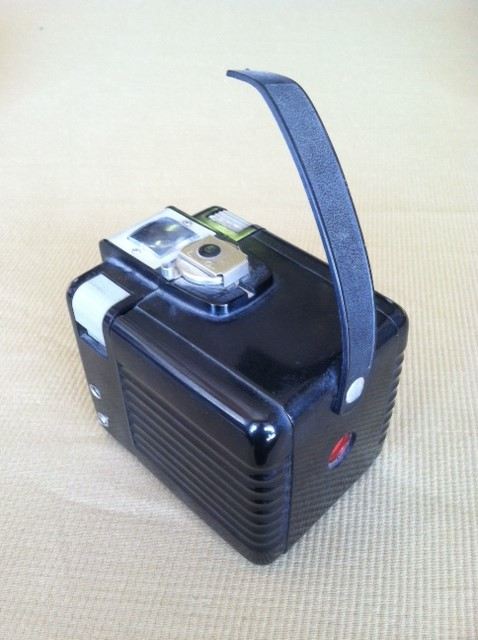 Kodak Brownie Hawkeye Camera with Flash and Box [Photo 5]