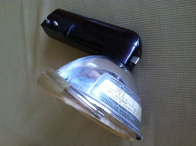 Kodak Brownie Hawkeye Camera with Flash and Box [Photo 11]