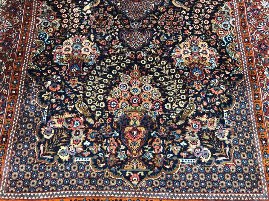 Impressive Wool And Silk Blend Persian Area Rug With Detailed Designs Over 300Knots/Sq In - 4'7' X 8' (OHE) [Photo 3]