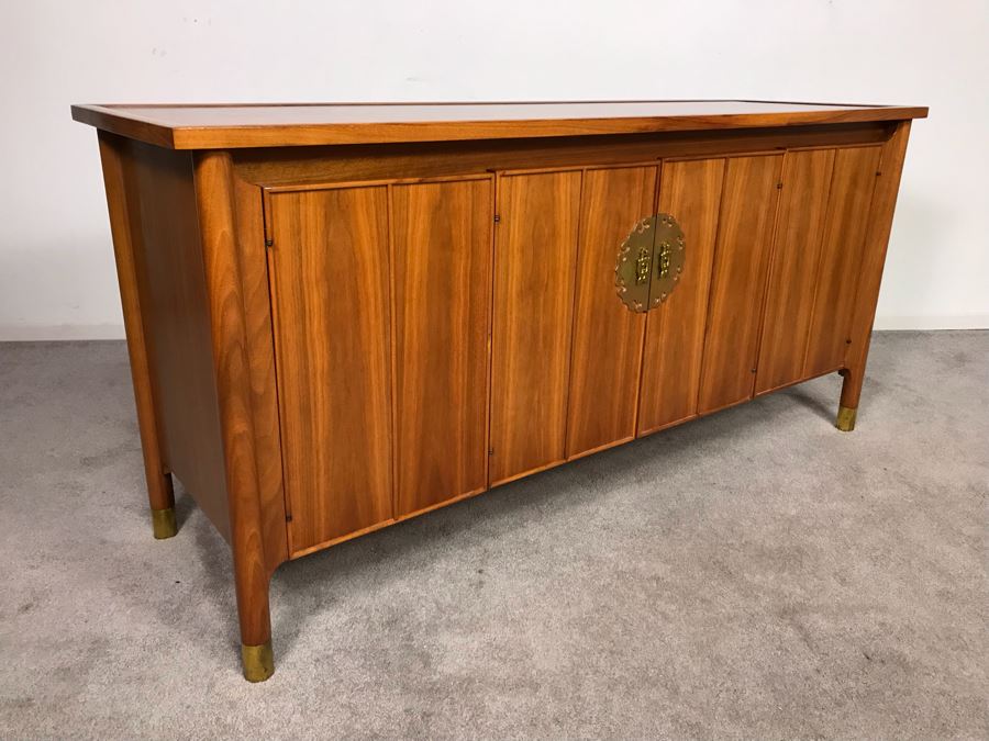 Stunning Mid-Century Chinoiserie Solid Teak Heritage Furniture Credenza Buffet Sideboard Cabinet 62W X 20D X 30H (OHE) [Photo 11]