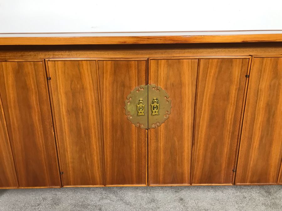 Stunning Mid-Century Chinoiserie Solid Teak Heritage Furniture Credenza Buffet Sideboard Cabinet 62W X 20D X 30H (OHE) [Photo 4]