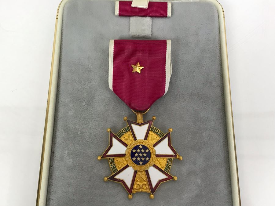 USN Captain Joseph J. Meyer Jr. United States Navy Medal In Original Case