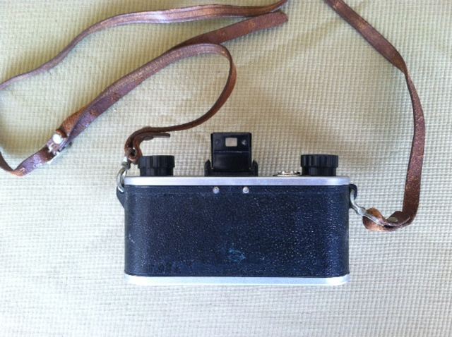 Vintage Kodak 35 with Manual [Photo 4]