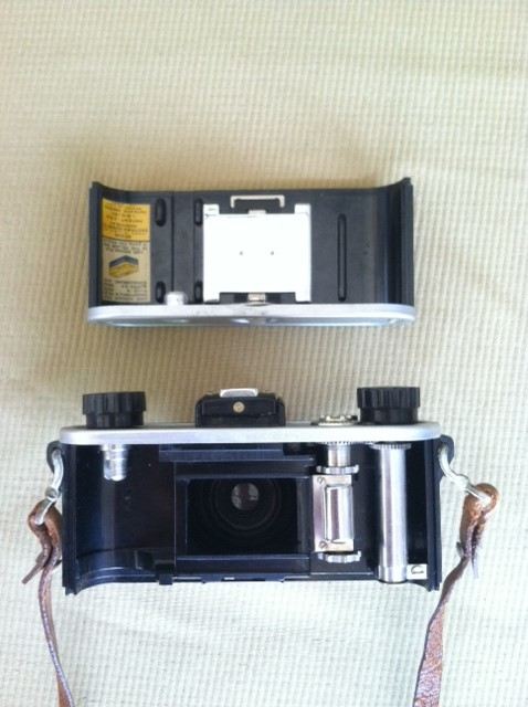 Vintage Kodak 35 with Manual [Photo 5]