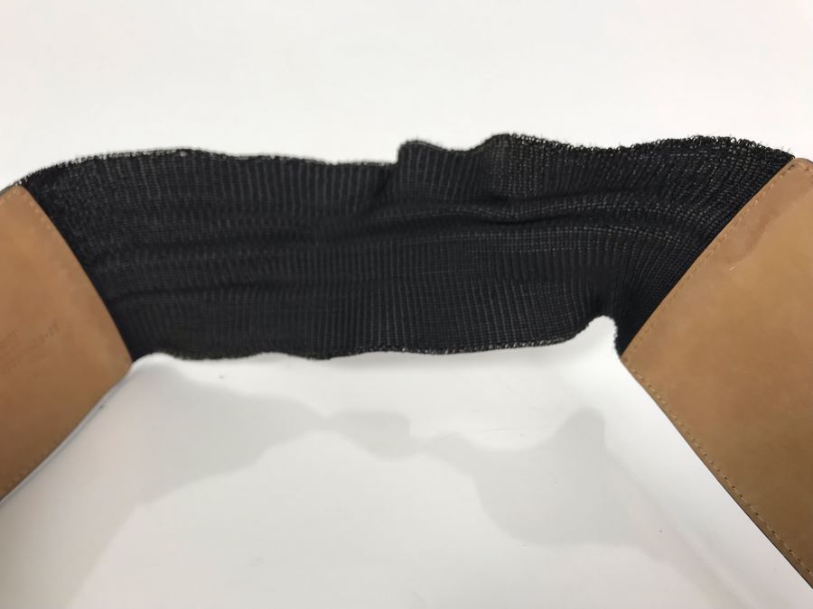 GUCCI Leather Belt Made In Italy Size 32 (Elastic Band In Back Of Belt Is Worn) [Photo 8]