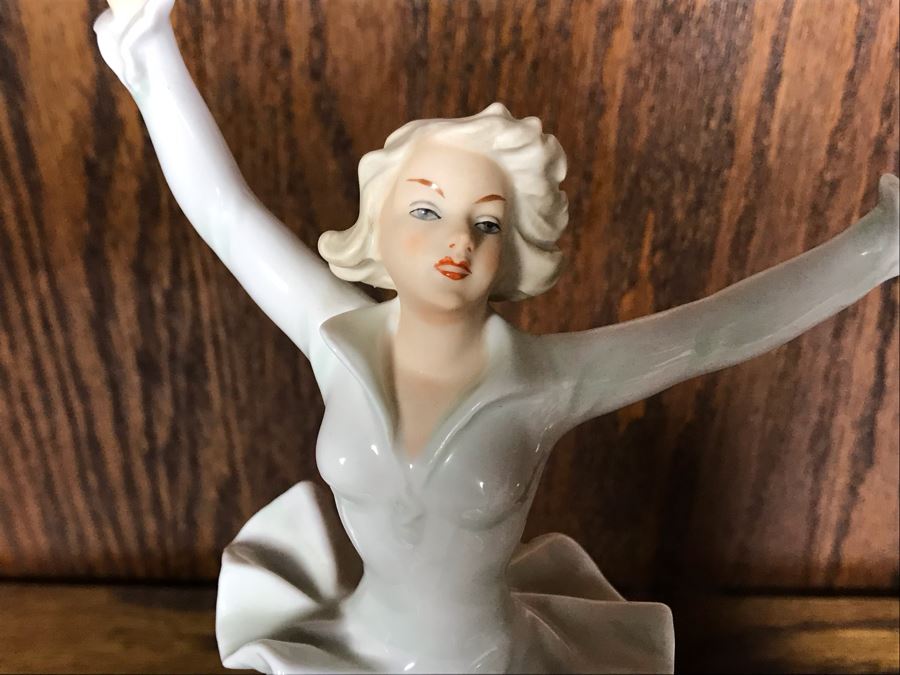 JUST ADDED - Wallendorf Figure Skater Porcelain Ice Skater Figurine Made In Germany 10H (OFS) [Photo 3]