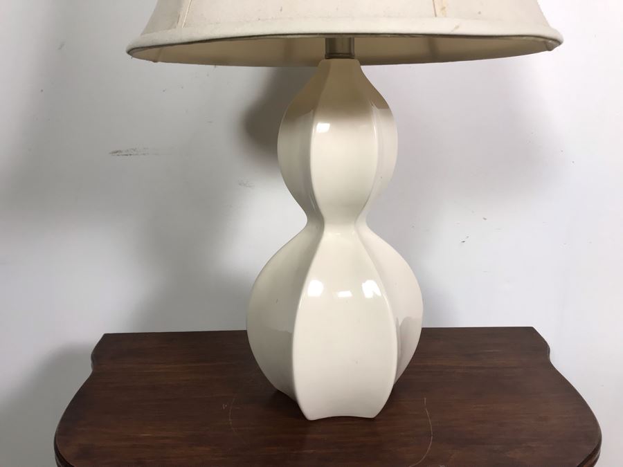 White Modern Table Lamp 26H [Photo 3]