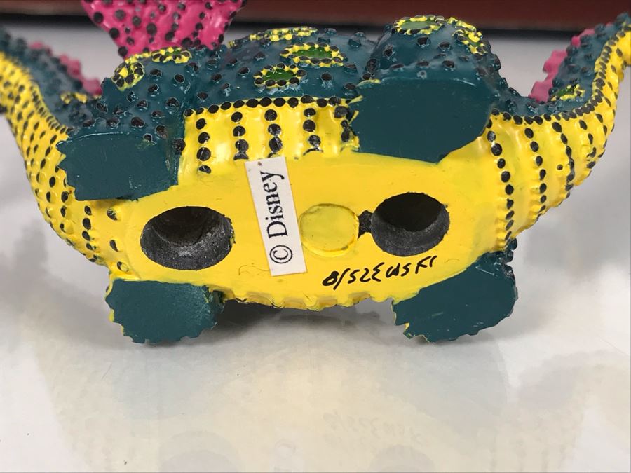 HAND SIGNED By Robert Olszewski Disneyland Main Street, USA Collection: First Edition Main Street Electrical Parade (Set #1) By Robert Olszewski Disney Theme Park Attraction Miniature Model With Box And COA 12W X 2.75D X 3H DL0601 (Estimate $300-$700) [Photo 15]