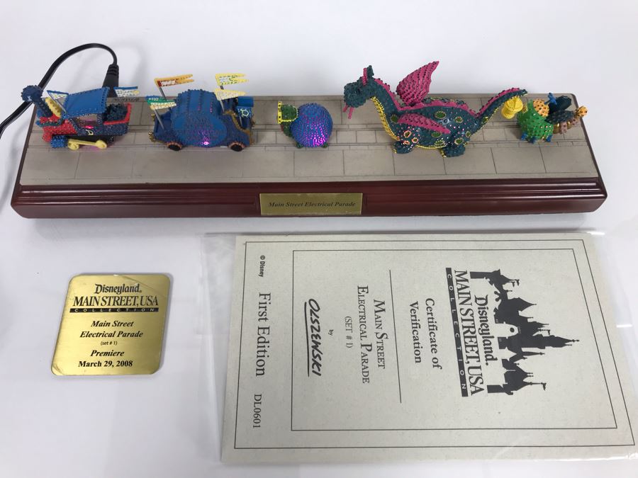 HAND SIGNED By Robert Olszewski Disneyland Main Street, USA Collection: First Edition Main Street Electrical Parade (Set #1) By Robert Olszewski Disney Theme Park Attraction Miniature Model With Box And COA 12W X 2.75D X 3H DL0601 (Estimate $300-$700) [Photo 10]