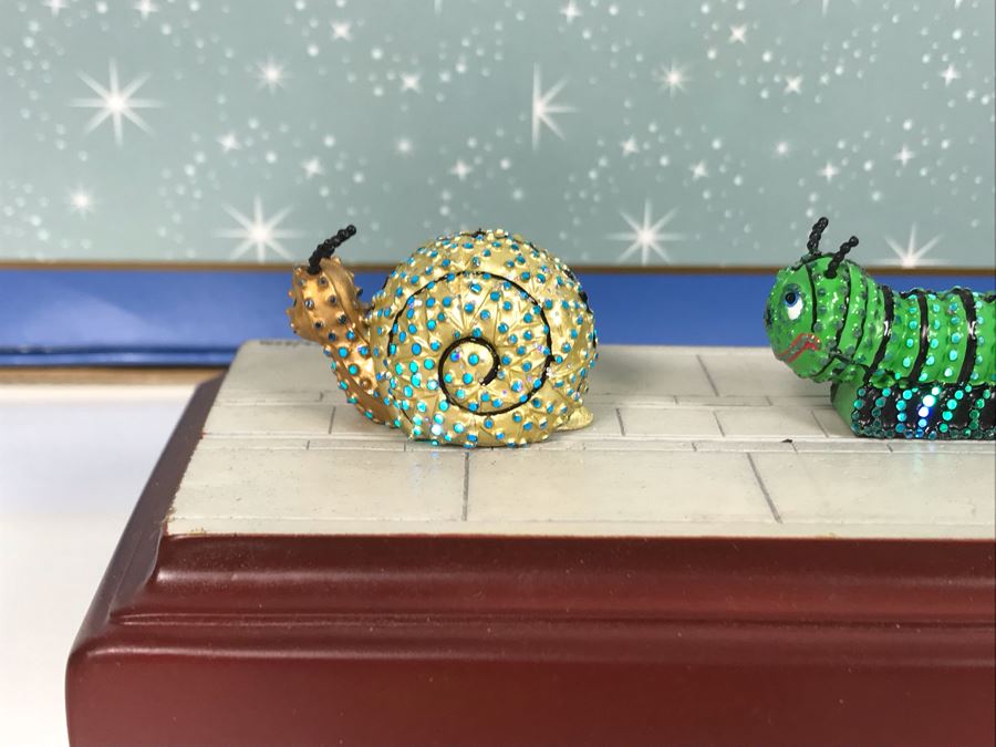 HAND SIGNED By Robert Olszewski Disneyland Main Street, USA Collection: First Edition Main Street Electrical Parade (Set #3) By Robert Olszewski Disney Theme Park Attraction Miniature Model With Box And COA 12W X 2.75D X 3H DL0603 (Estimate $300-$700) [Photo 4]