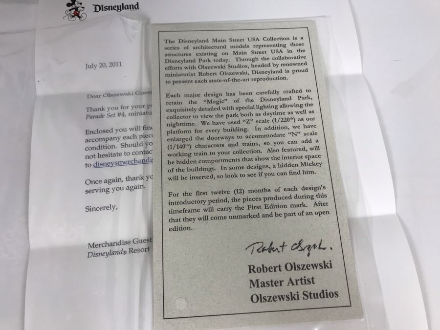 Robert Olszewski Disneyland Main Street, USA Collection: First Edition Main Street Electrical Parade (Set #4) By Robert Olszewski Disney Theme Park Attraction Miniature Model With Box And COA 10.75W X 2.75D X 3H DL0604 (Estimate $300-$700) [Photo 12]