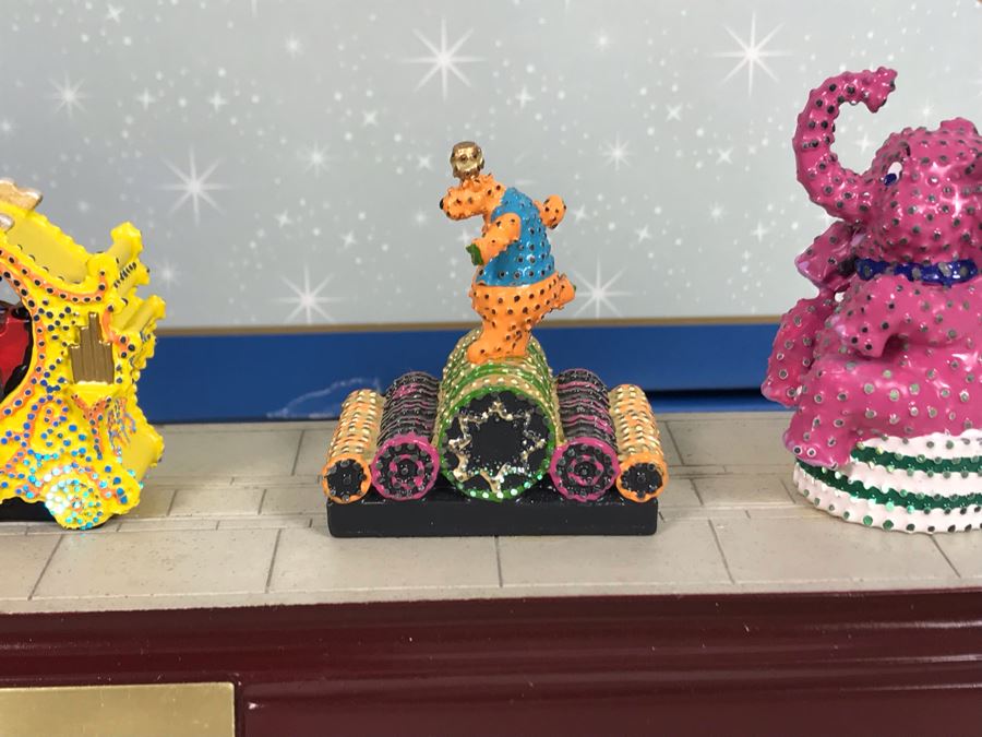 Robert Olszewski Disneyland Main Street, USA Collection: First Edition Main Street Electrical Parade (Set #4) By Robert Olszewski Disney Theme Park Attraction Miniature Model With Box And COA 10.75W X 2.75D X 3H DL0604 (Estimate $300-$700) [Photo 7]