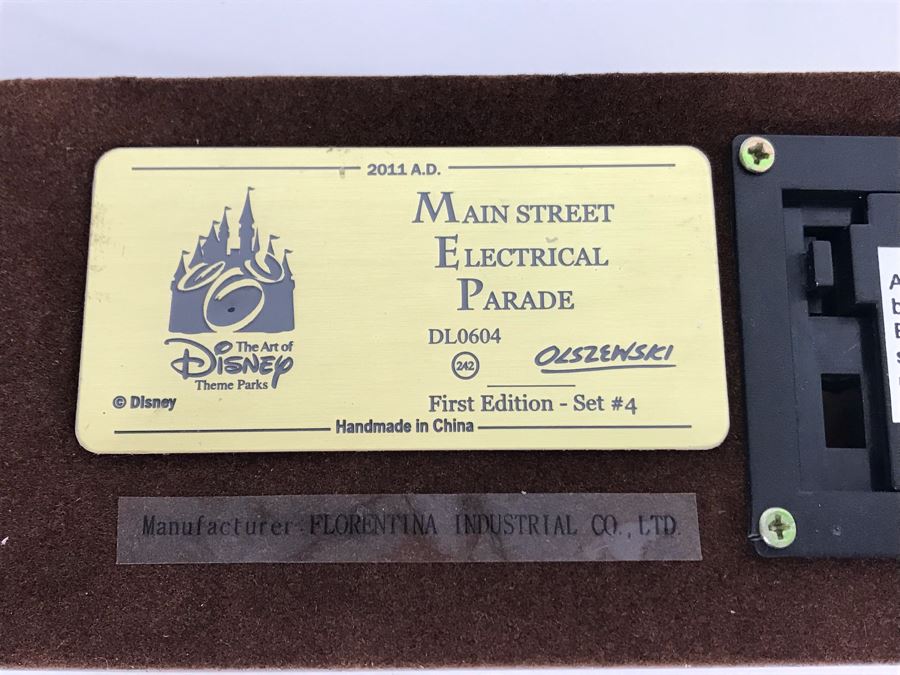 Robert Olszewski Disneyland Main Street, USA Collection: First Edition Main Street Electrical Parade (Set #4) By Robert Olszewski Disney Theme Park Attraction Miniature Model With Box And COA 10.75W X 2.75D X 3H DL0604 (Estimate $300-$700) [Photo 16]