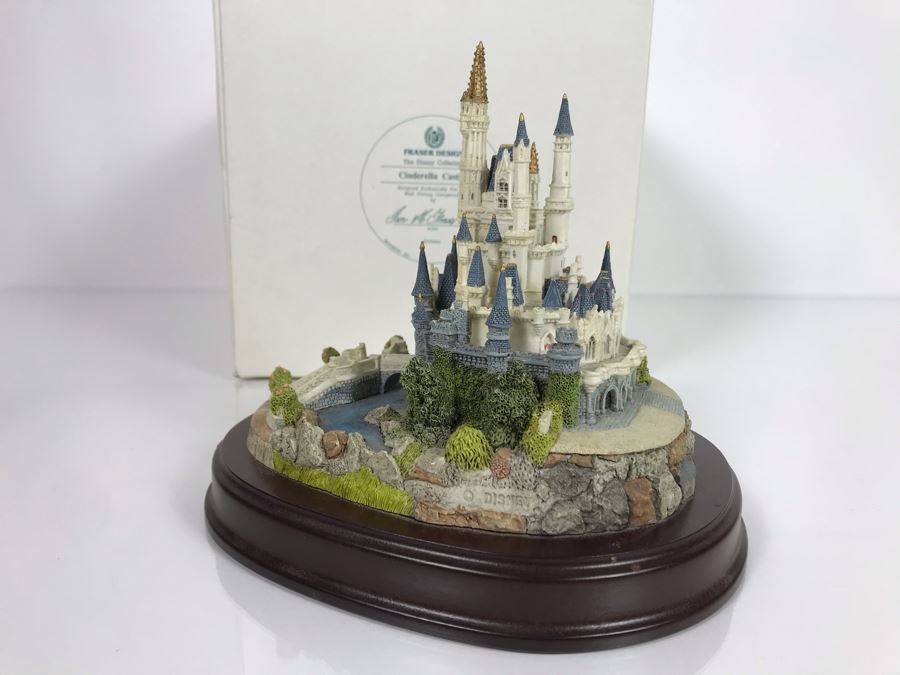 The Disney Collection Cinderella Castle By Fraser Creations With Box 7W X 8D X 7H [Photo 7]