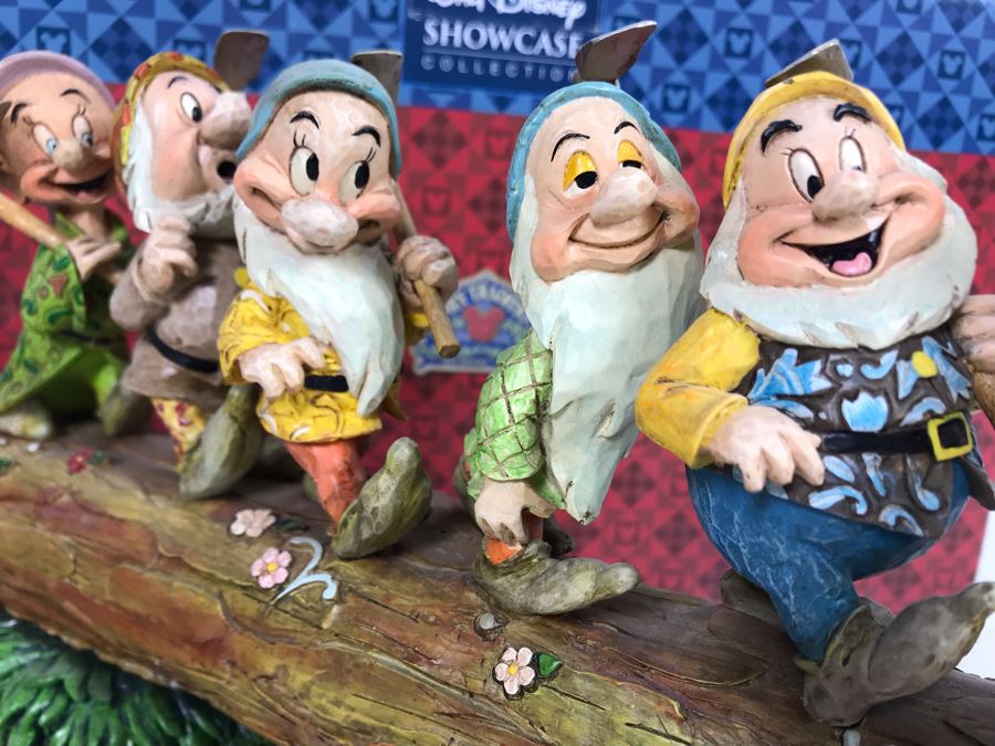 7 dwarfs disney traditions