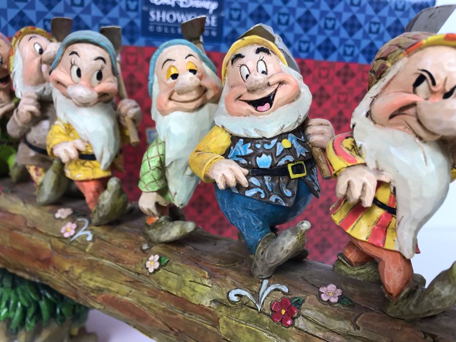 The Walt Disney Showcase Collection 'Homeward Bound' Snow White And The Seven Dwarfs Disney Traditions With Box [Photo 12]