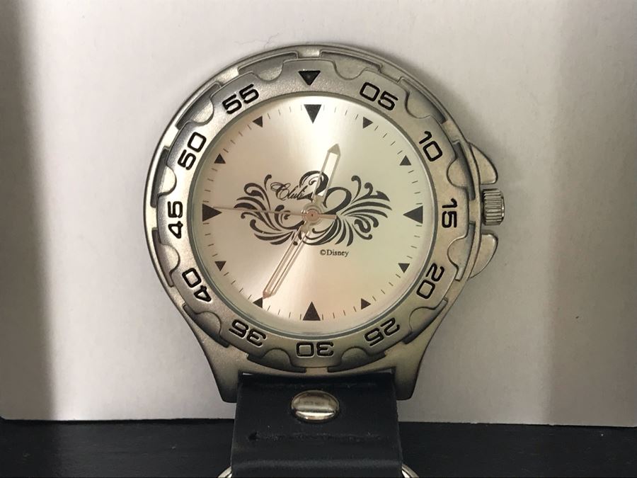 Disneyland Club 33 Watch Key Fob With Box [Photo 5]