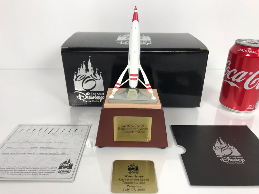 Limited Edition Disneyland Annual Passholder Moonliner Rocket To The Moon Tomorrowland DL-2002 By Robert Olszewski With Box And COA 7.25H