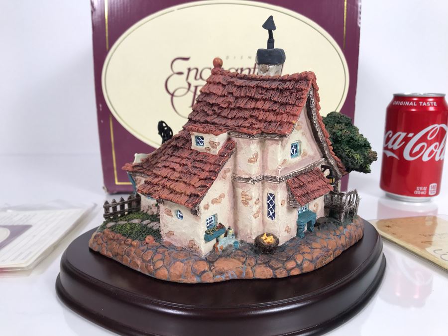 Walt Disney Classics Collection Geppetto's Toy Shop From Pinocchio Disney's Enchanted Places Figurine With Box 9W X 7H [Photo 9]