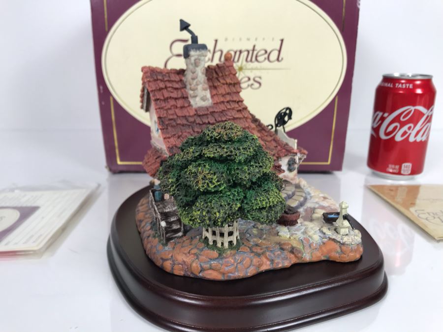 Walt Disney Classics Collection Geppetto's Toy Shop From Pinocchio Disney's Enchanted Places Figurine With Box 9W X 7H [Photo 12]