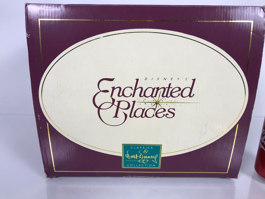 Walt Disney Classics Collection Geppetto's Toy Shop From Pinocchio Disney's Enchanted Places Figurine With Box 9W X 7H [Photo 16]