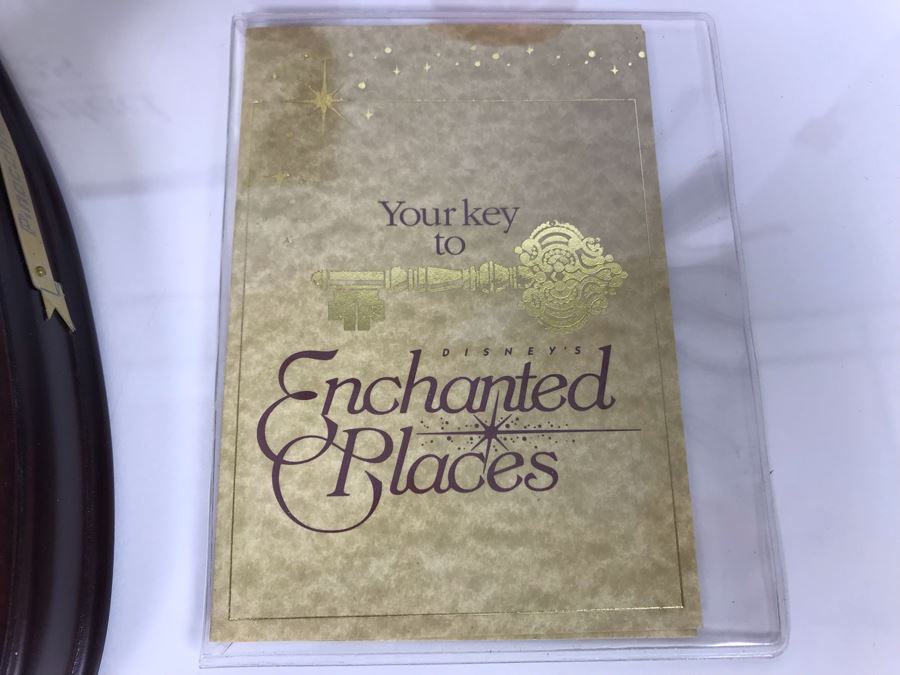 Walt Disney Classics Collection Geppetto's Toy Shop From Pinocchio Disney's Enchanted Places Figurine With Box 9W X 7H [Photo 13]