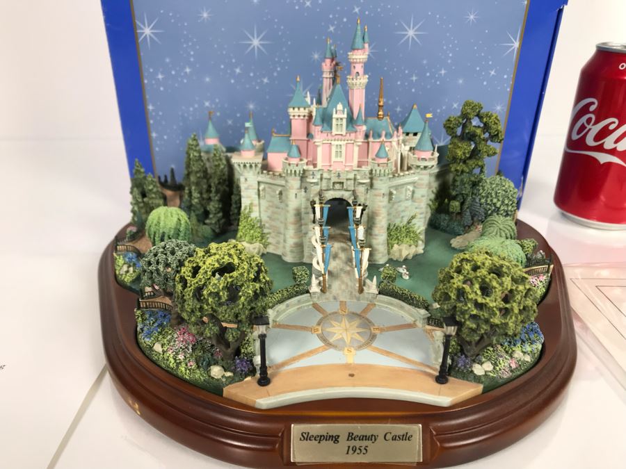 Disney Sleeping Beauty Castle Treasure Box by Olszewski NEW IN BOX 